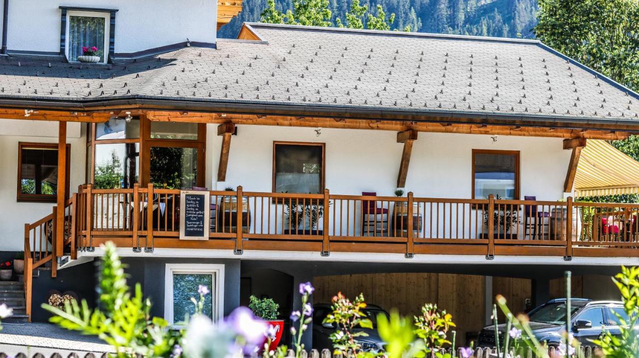 Kia Ora Hotel Restaurant Wagrain Bagian luar foto