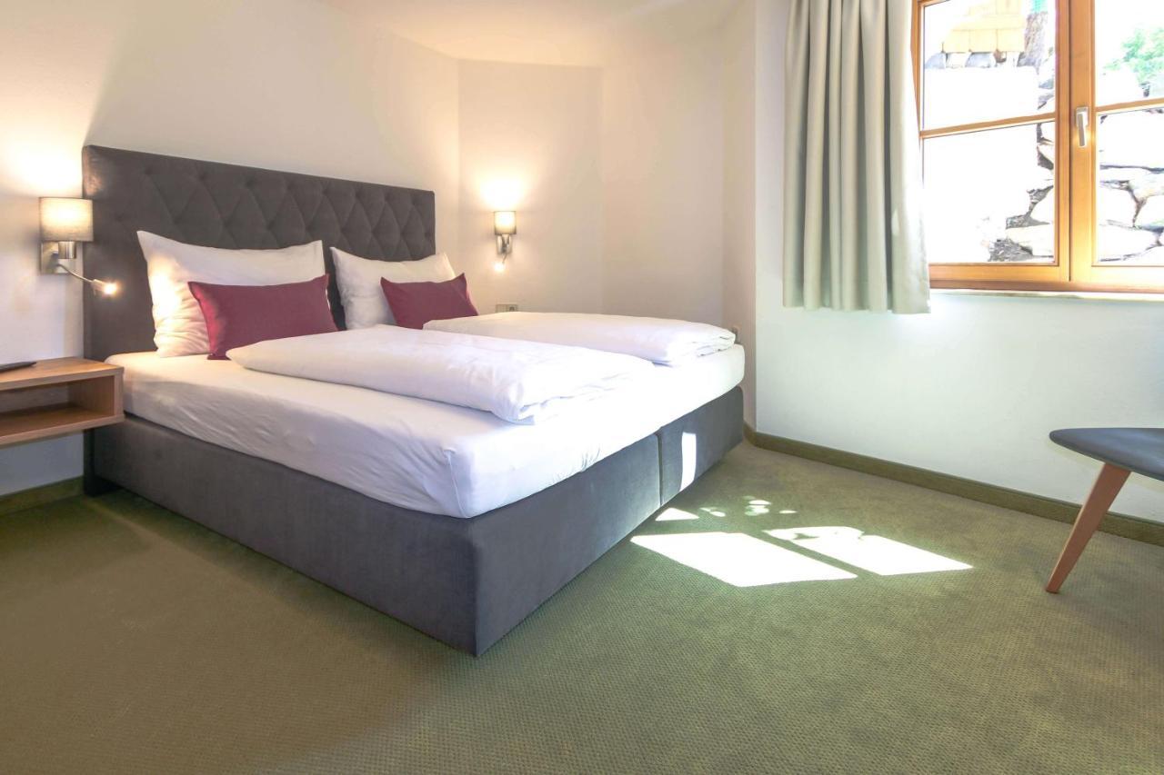 Kia Ora Hotel Restaurant Wagrain Bagian luar foto